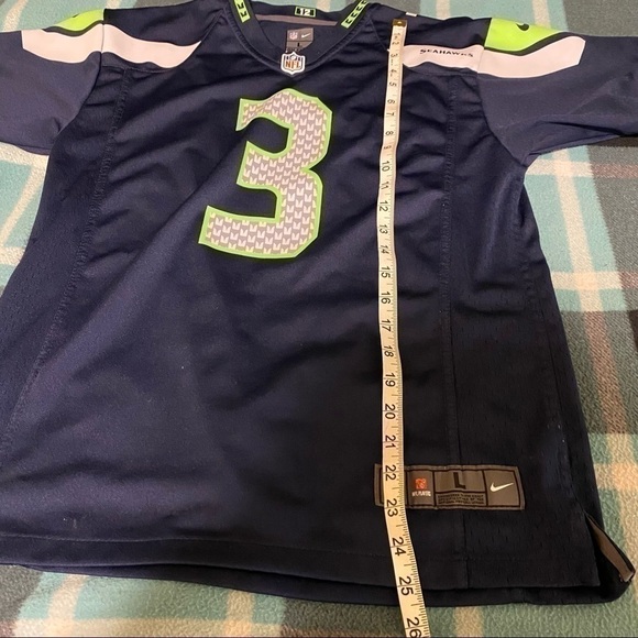 Russell Wilson Youth Nike Jersey - Picture 7 of 9